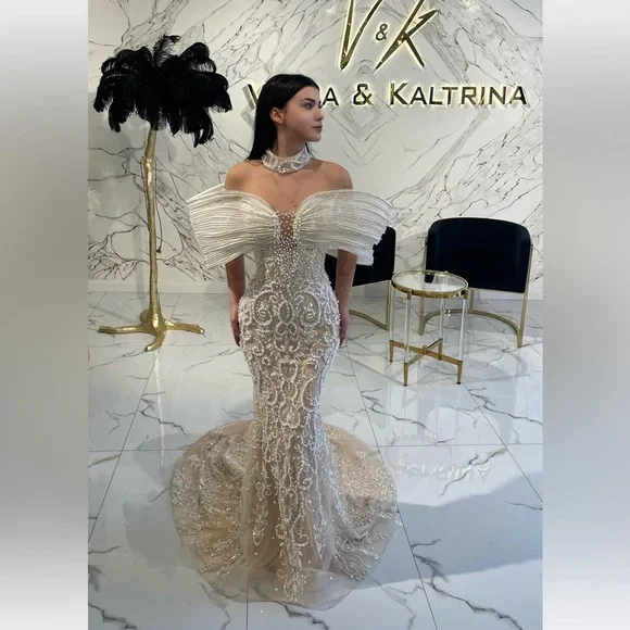 Pearl Dress
Wedding white dress
Prom gown
Custom
Vlora kaltrina 
Albina dyla - Picture 2 of 6